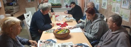 Dielnička v mesiaci október, odovzdanie darčekov od detí - 254975297_940067969924883_31880809334118480_n
