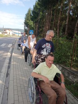 Prechádzky a vychádzky do okolia - 235923569_581965759495262_5796321313889916159_n